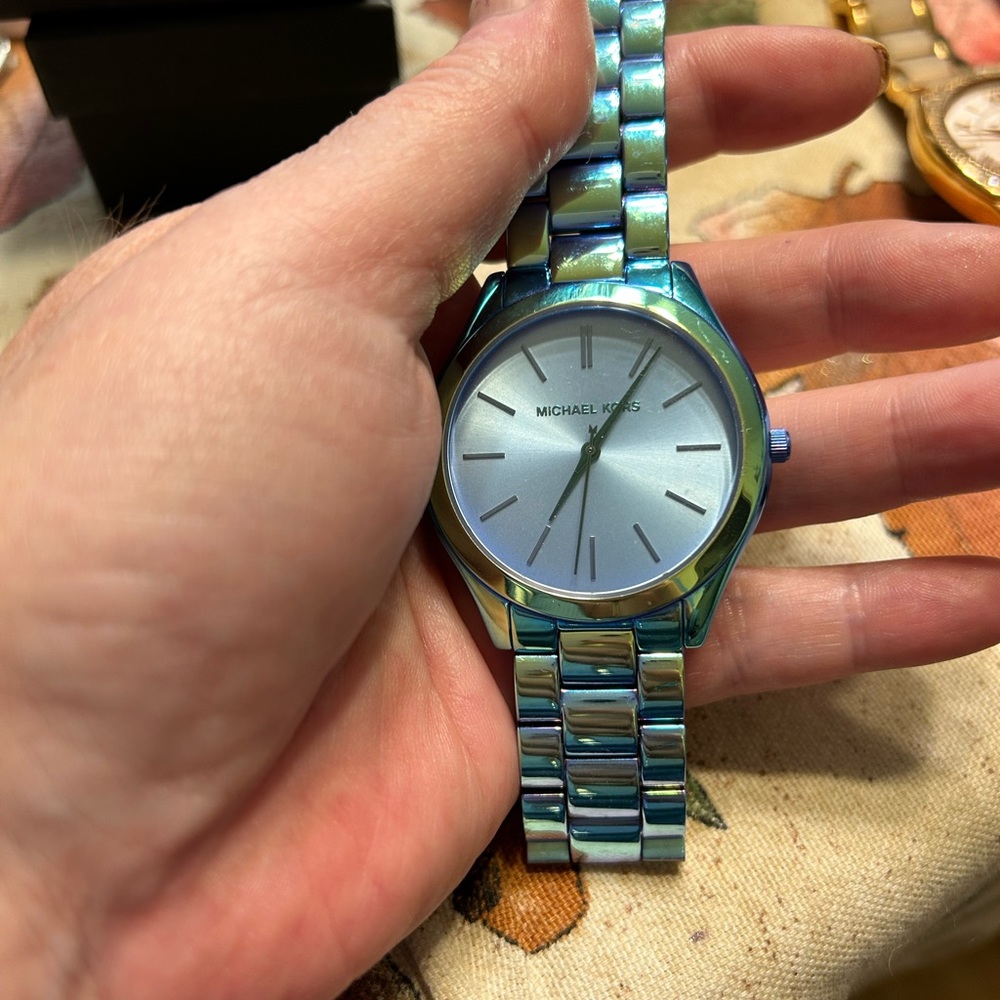 Watch Michael kors